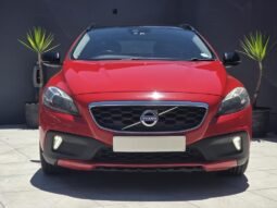 
										2015 VOLVO V40 CC D4 INSCRIPTION full									