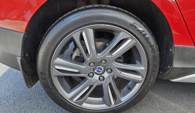 
								2015 VOLVO V40 CC D4 INSCRIPTION full									