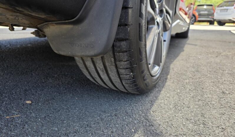 
								2015 VOLVO V40 CC D4 INSCRIPTION full									