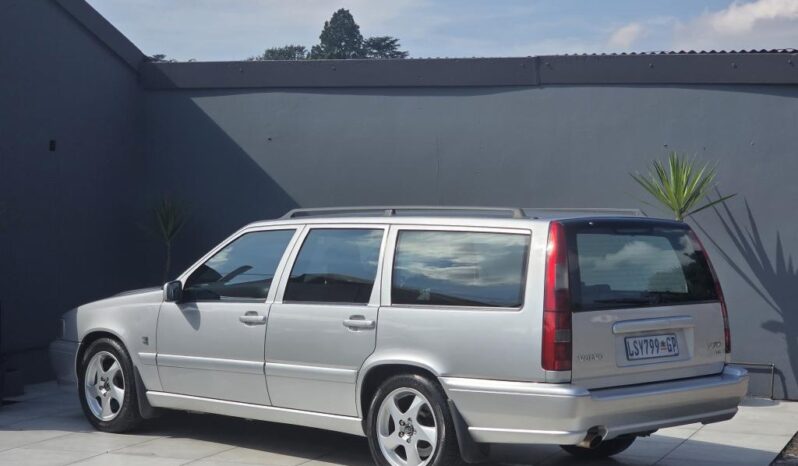 
								1999 VOLVO V70 T5 AUTO full									