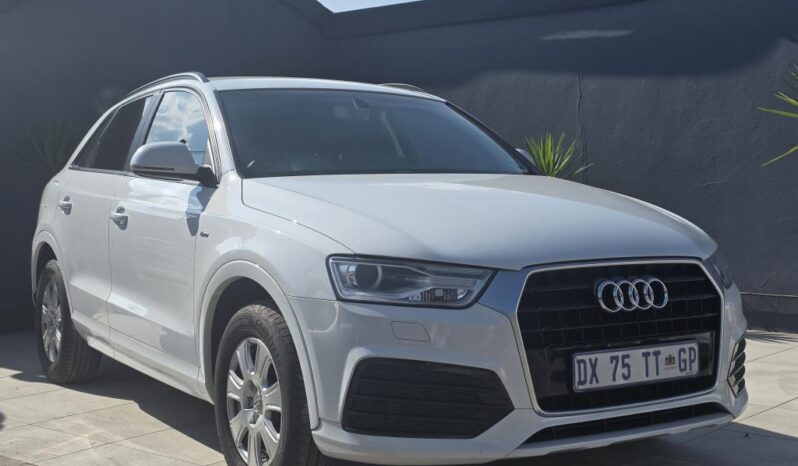 
								2015 AUDI Q3 1.4TFSI  S-TRONIC full									