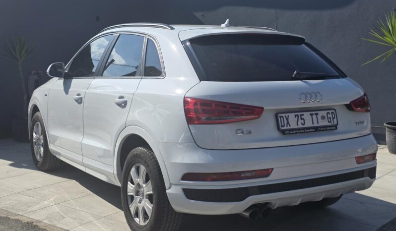 
								2015 AUDI Q3 1.4TFSI  S-TRONIC full									