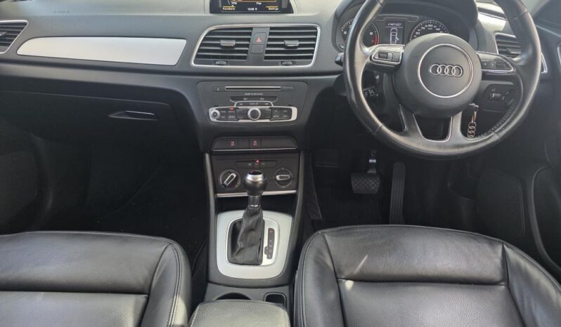 
								2015 AUDI Q3 1.4TFSI  S-TRONIC full									
