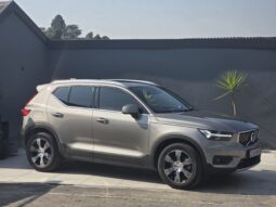 
										2021 VOLVO XC40 T4 INSCRIPTION full									