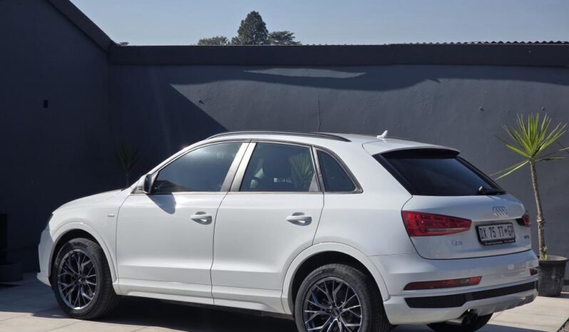 
								2015 AUDI Q3 1.4TFSI  S-TRONIC full									