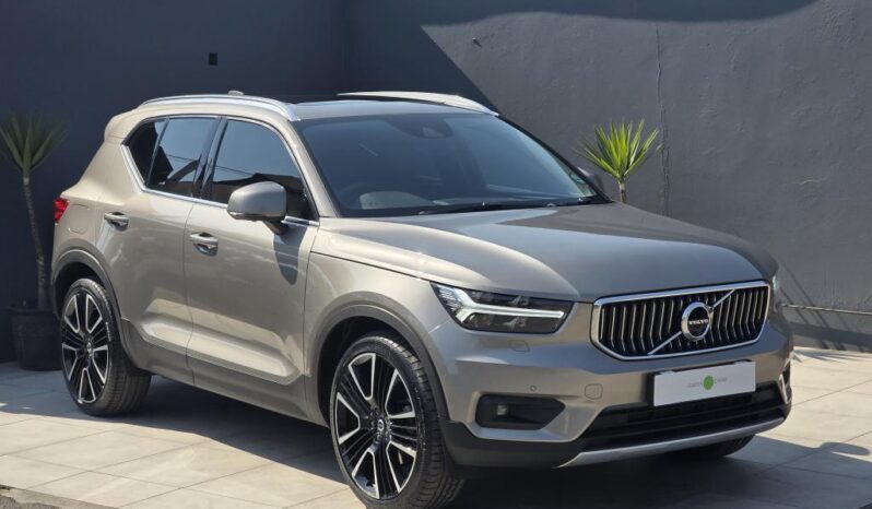 
								2021 VOLVO XC40 T4 INSCRIPTION full									