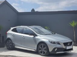 2015 VOLVO V40 CC D3 GEARTRONIC