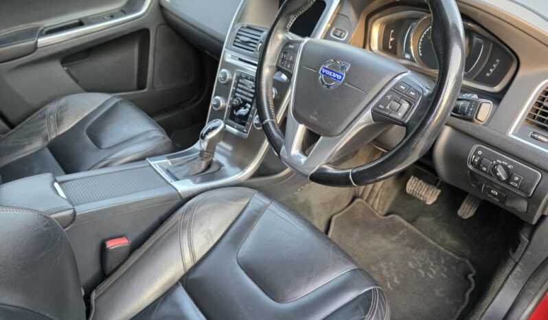 
								2014 VOLVO XC60 T5 DRIVE-E GEARTRONIC full									