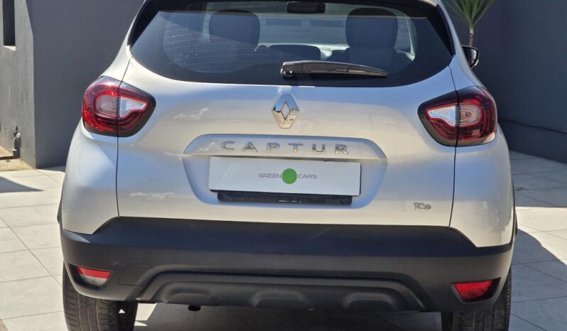 
								2020 RENAULT CAPTUR BLAZE full									